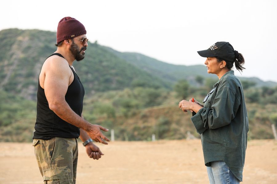 Guru Movie New Working Stills