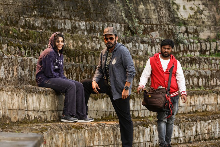 Guru Movie New Working Stills