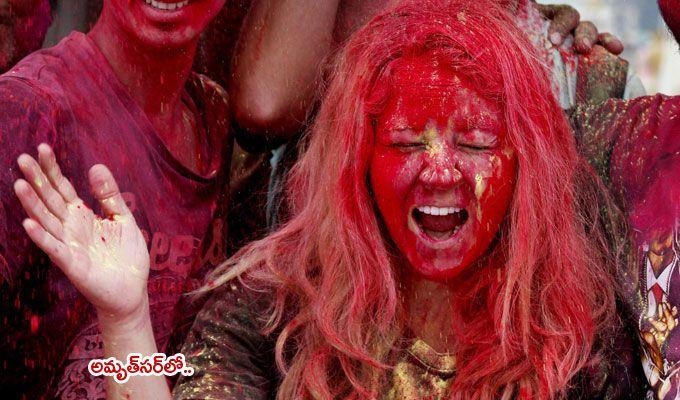 Happy Holi 2018: How India is celebrating the festival of colours See Photos