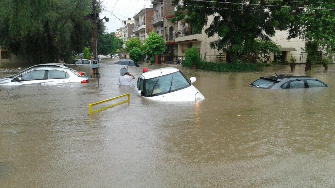 Heavy Rain Lash Chandigarh & Surrounding Areas Photos