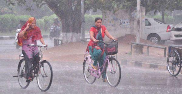 Heavy Rain Lash Chandigarh & Surrounding Areas Photos
