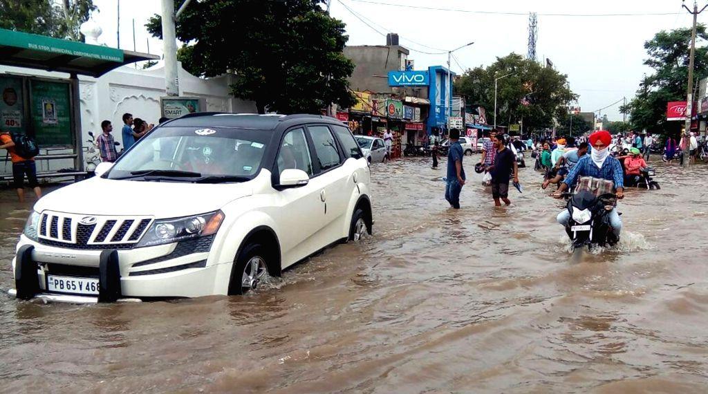 Heavy Rain Lash Chandigarh & Surrounding Areas Photos