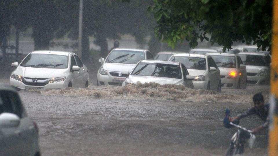 Heavy Rain Lash Chandigarh & Surrounding Areas Photos