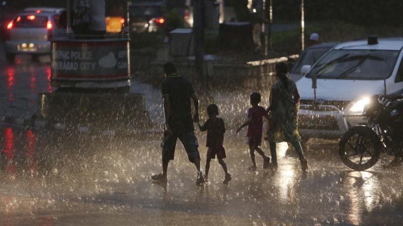 Heavy Rain in Hyderabad City Photos