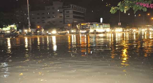 Heavy Rain in Hyderabad City Photos