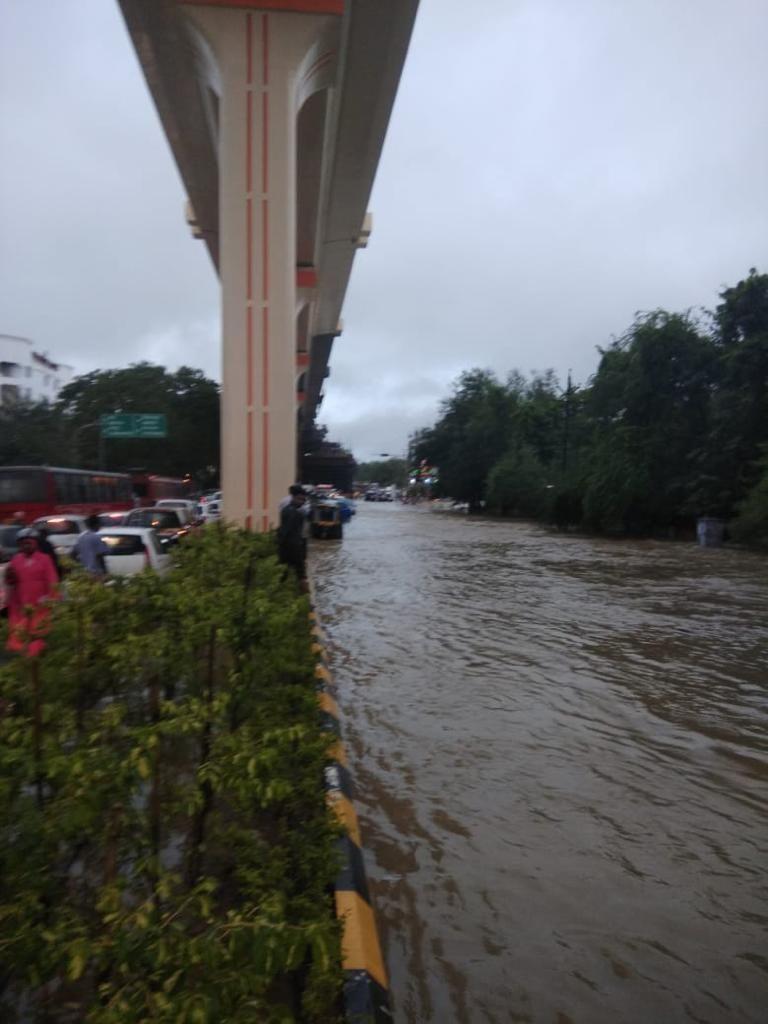 Heavy Rain lashes Maharashtra Photos