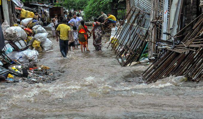 Heavy Rain lashes Maharashtra Photos