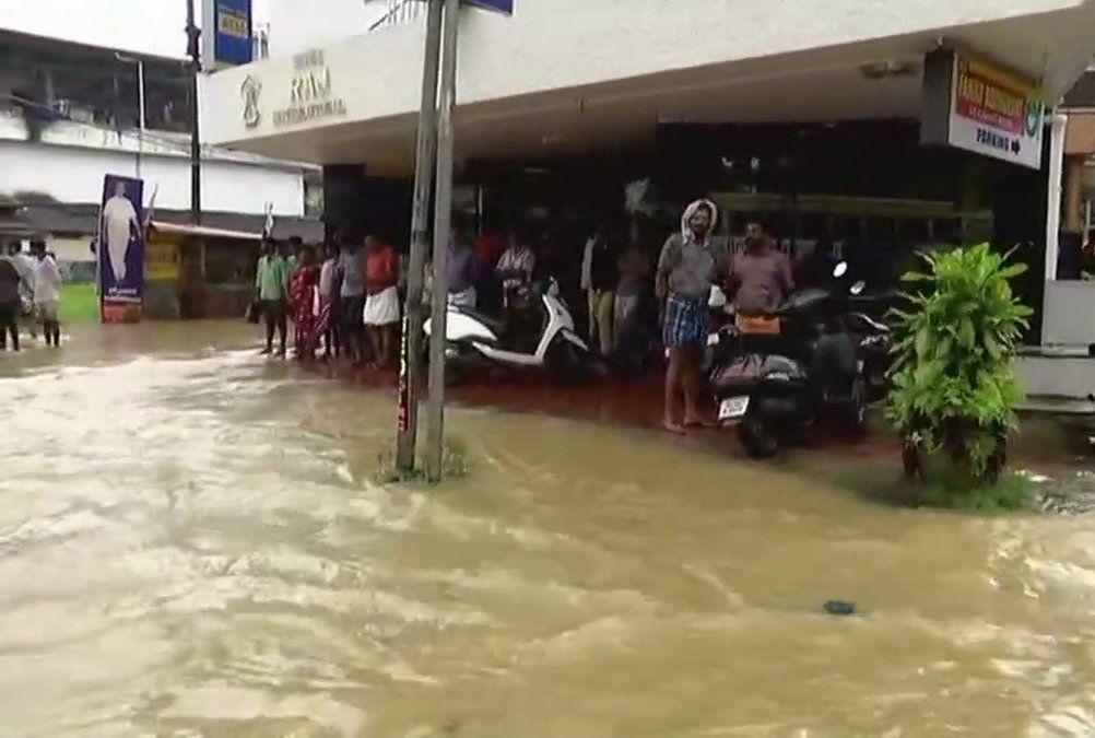 Heavy Rains Continue in Kerala, some relief Camps Get Flooded