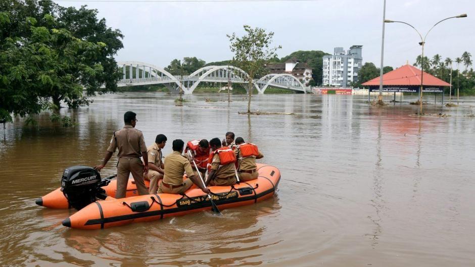 Heavy Rains Continue in Kerala, some relief Camps Get Flooded