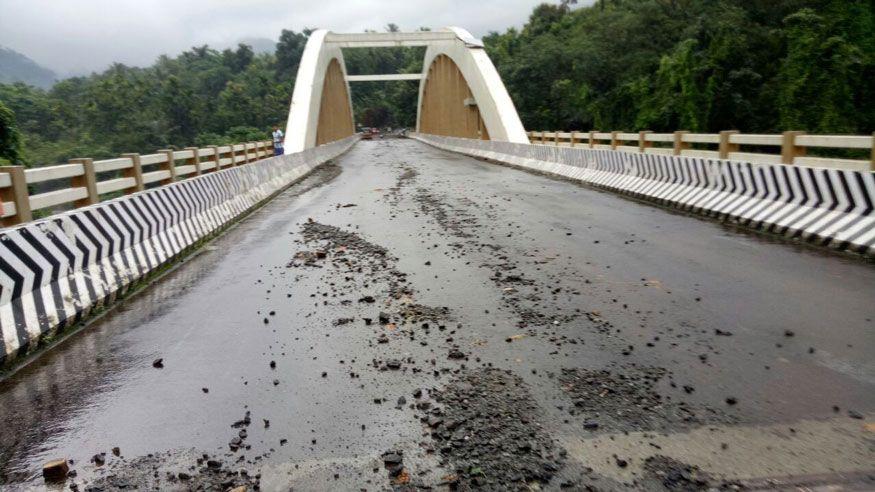 Heavy rains and floods devastate normal lives of Kerala, houses washed away