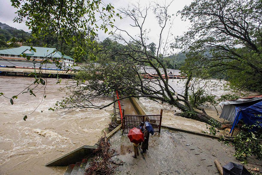 Heavy rains and floods devastate normal lives of Kerala, houses washed away