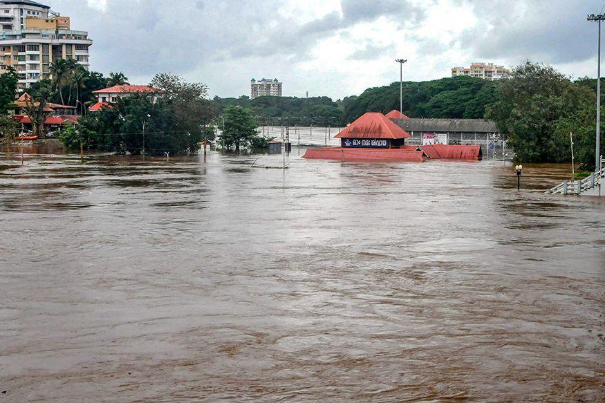 Heavy rains and floods devastate normal lives of Kerala, houses washed away