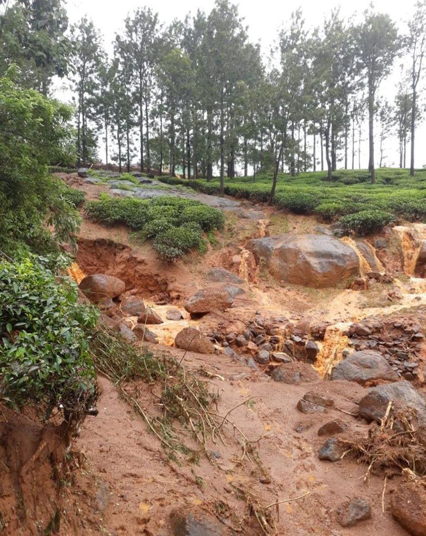 Heavy rains and floods devastate normal lives of Kerala, houses washed away