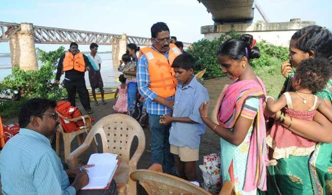 Heavy rains batter several parts of Telangana & coastal Andhra
