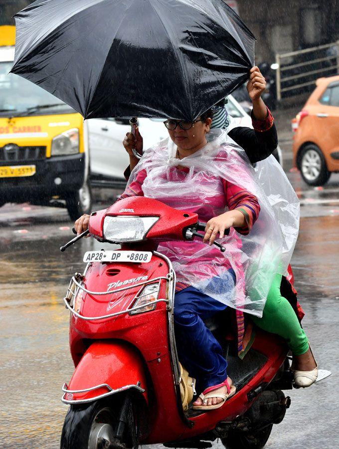 Heavy rains batter several parts of Telangana & coastal Andhra