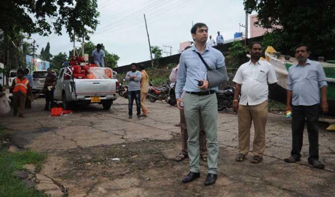 Heavy rains batter several parts of Telangana & coastal Andhra