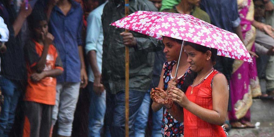 Heavy rains continue to lash out Hyderabad City