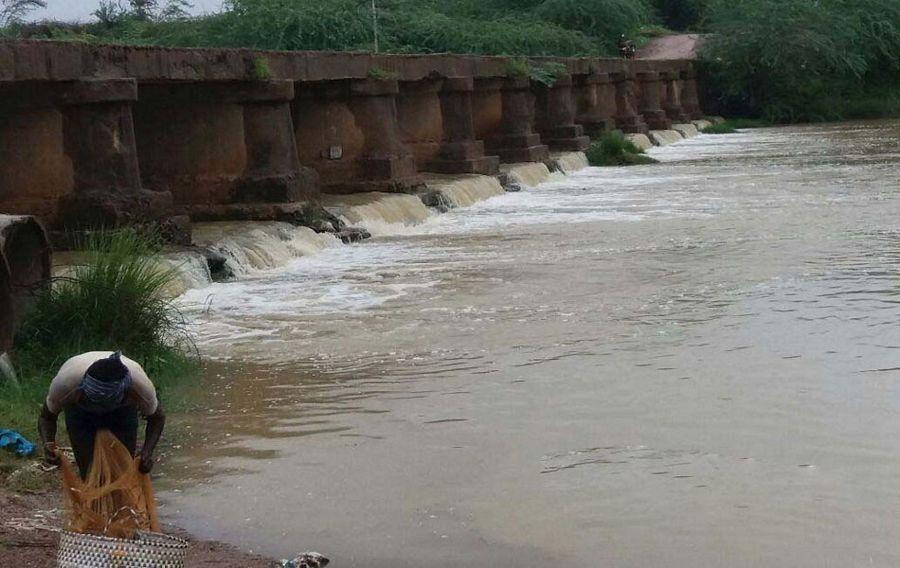 Heavy rains continue to lash out Hyderabad City