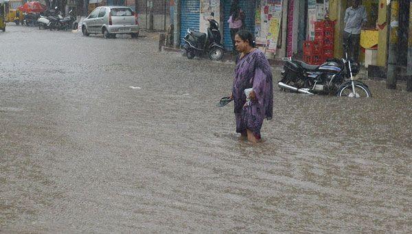 Heavy rains continue to lash out Hyderabad City