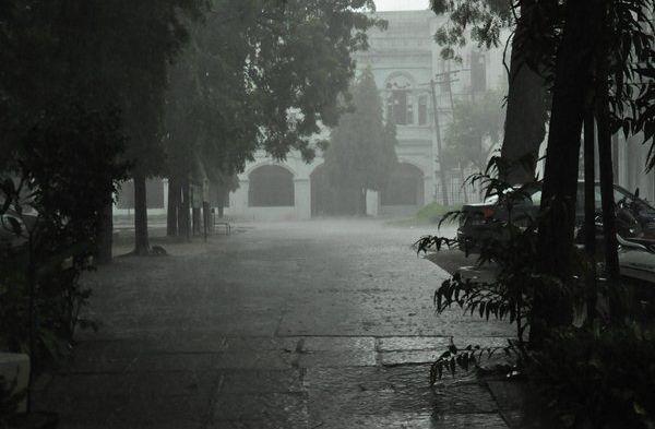 Heavy rains continue to lash out Hyderabad City