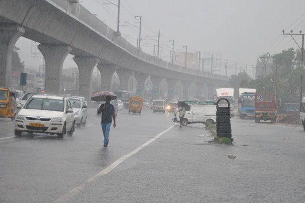Heavy rains continue to lash out Hyderabad City