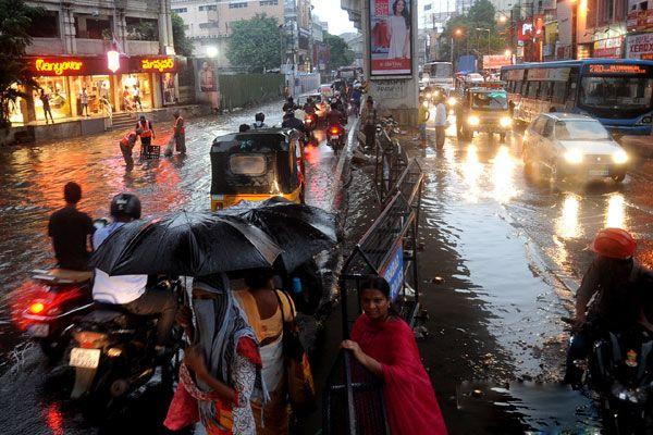 Heavy rains continue to lash out Hyderabad City