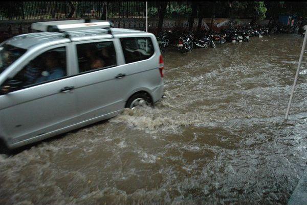 Heavy rains continue to lash out Hyderabad City