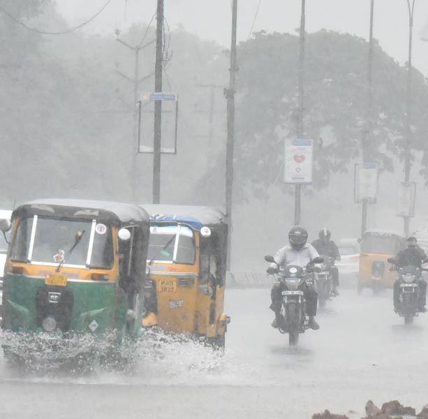 Heavy rains continue to lash out Hyderabad City