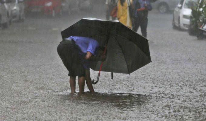 Heavy rains continue to lash out Mumbai City Photos