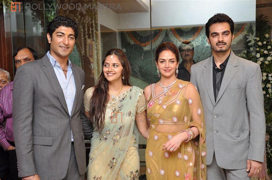 Hema Malini Younger Daughter Ahana Deol Rare Photos