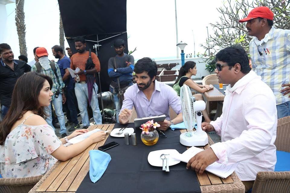 Here are some exciting working stills from Touch Chesi Chudu