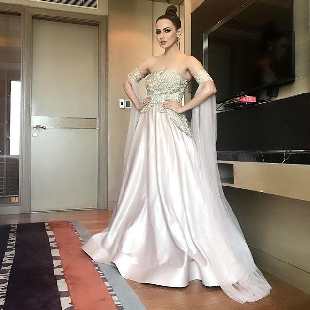 Herione Sana Khan Latest Rare & Unseen Photos