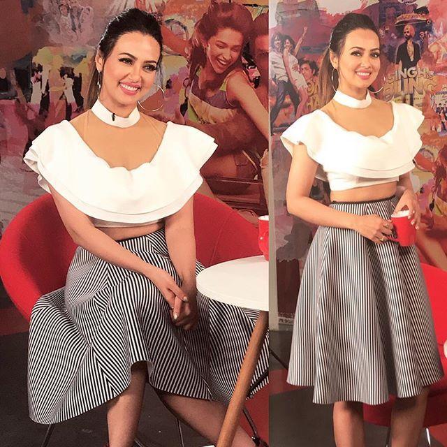 Herione Sana Khan Latest Rare & Unseen Photos