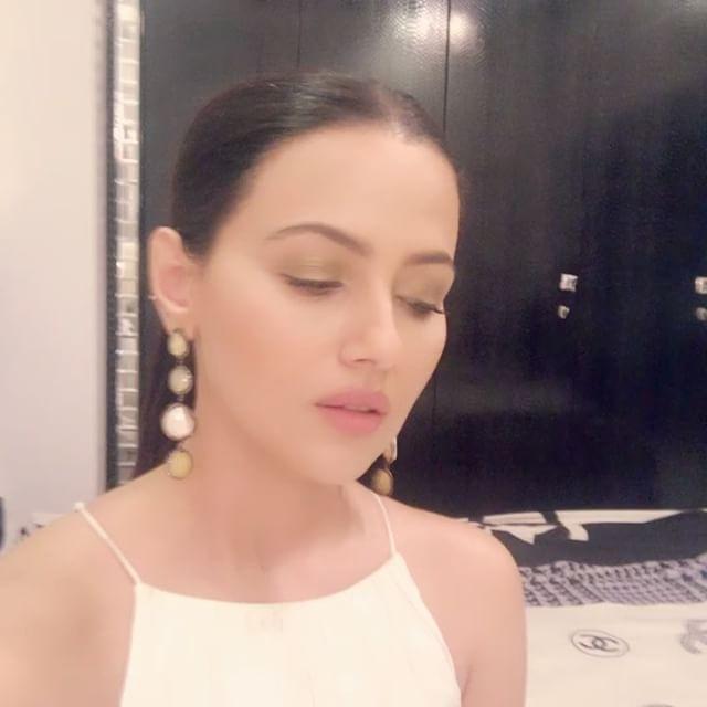 Herione Sana Khan Latest Rare & Unseen Photos