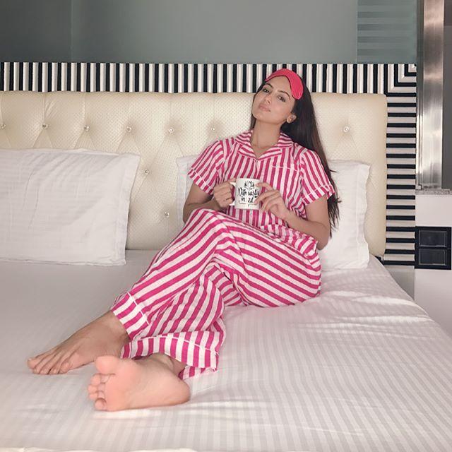 Herione Sana Khan Latest Rare & Unseen Photos