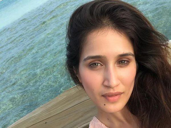 Honeymoon Pictures! Sagarika Ghatge & Zaheen Khan Have a Beachy Time In Maldives