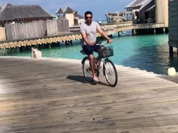 Honeymoon Pictures! Sagarika Ghatge & Zaheen Khan Have a Beachy Time In Maldives