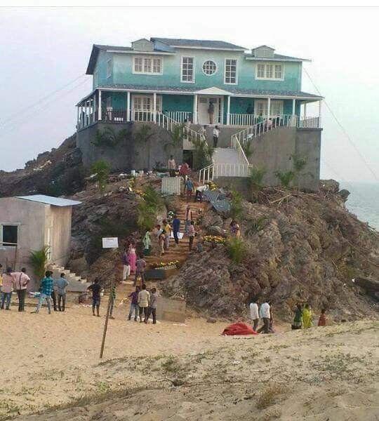 Huge House Sets For Katamarayudu Photos