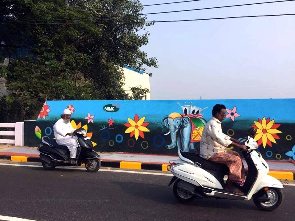 Hyderabad Metro Beautification Works Attracts City People