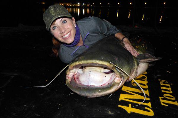 INCREDIBLE HUGE Giant European CATFISH PHOTOS