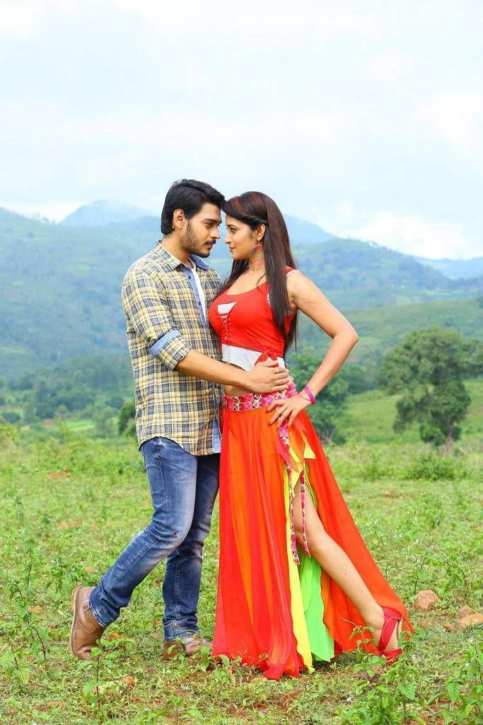 Iddari Madhya 18 Telugu Movie Stills