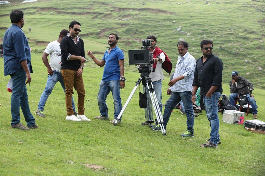 Idi Naa Love Story Movie Working Stills & Photos