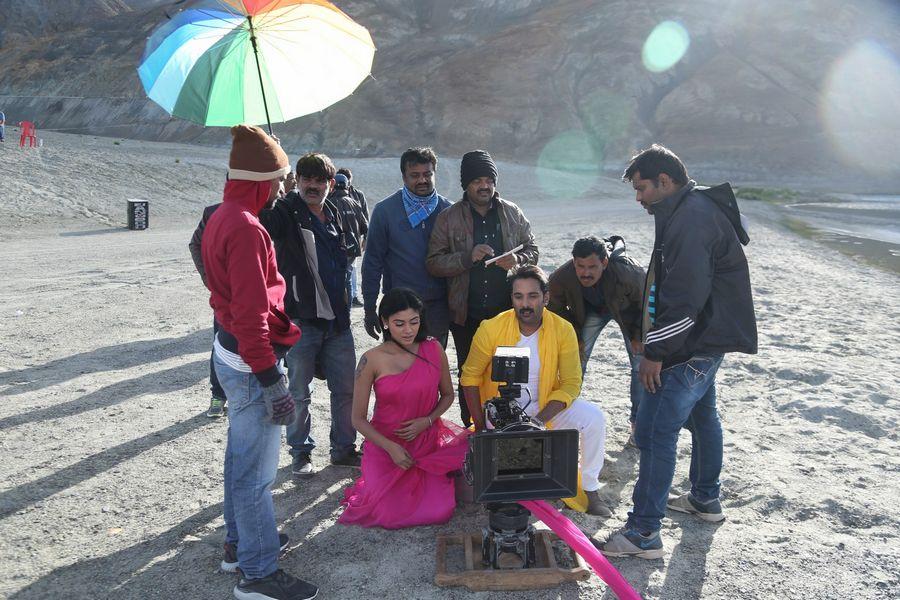 Idi Naa Love Story Movie Working Stills & Photos