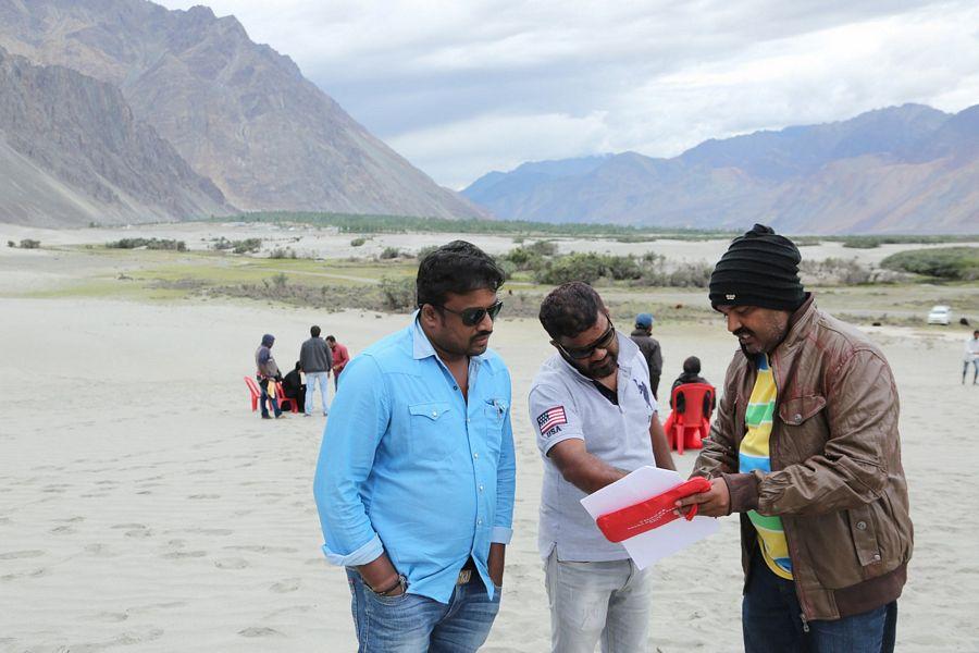 Idi Naa Love Story Movie Working Stills & Photos