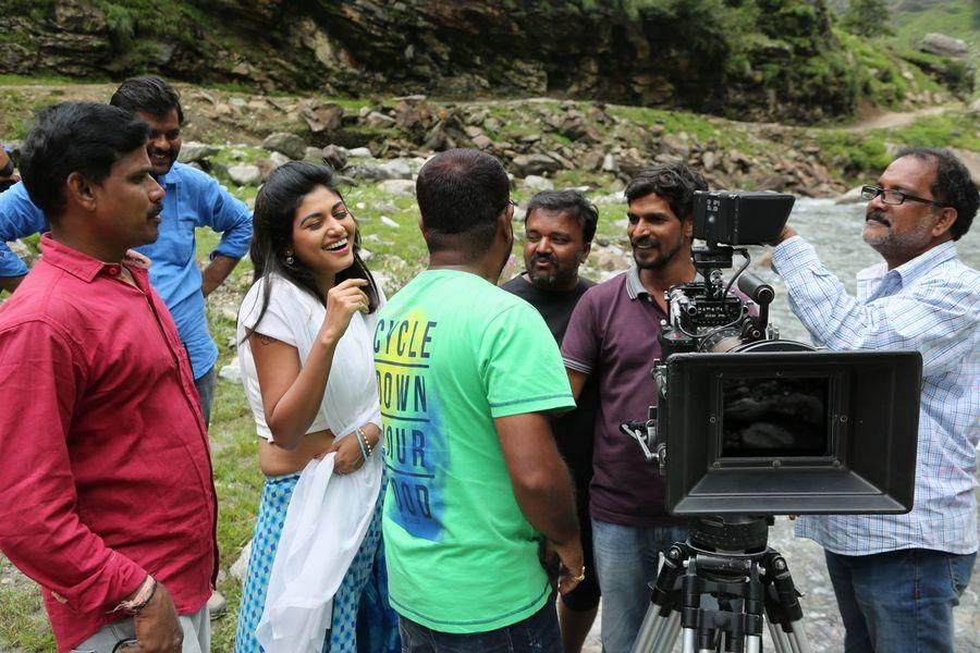 Idi Naa Love Story Movie Working Stills & Photos