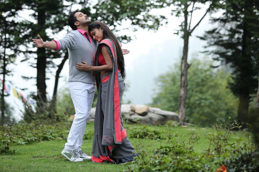 Idi Naa Love Story Movie Working Stills & Photos