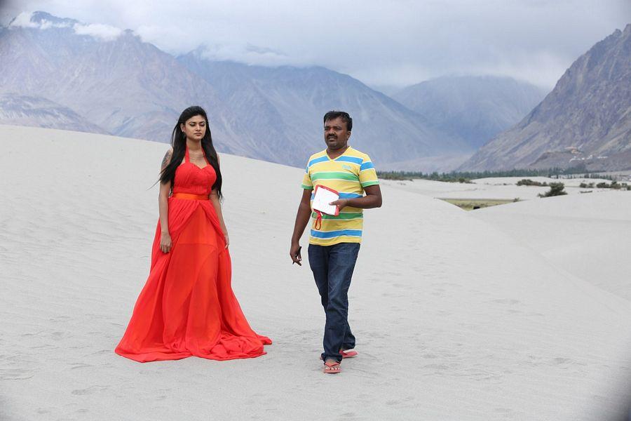 Idi Naa Love Story Movie Working Stills & Photos