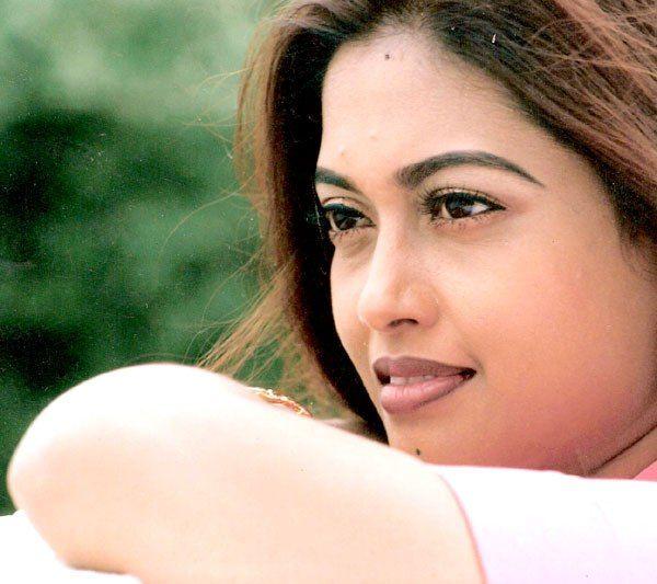 Indian Actresses caught in prostitution Photos