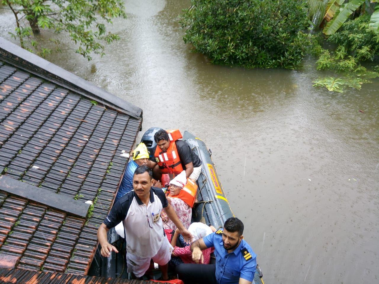 Indian Army & Local Fishermen’s out there in Kerala for rescuing hundreds of life