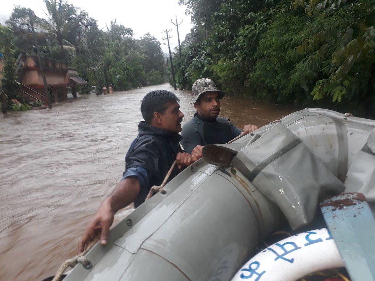 Indian Army & Local Fishermen’s out there in Kerala for rescuing hundreds of life